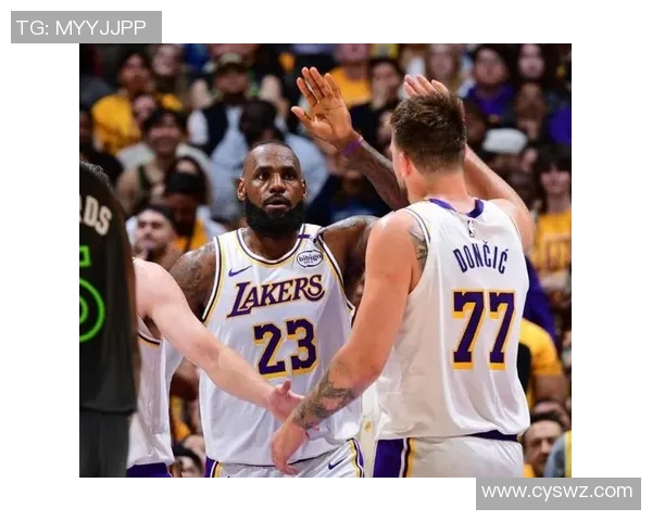 湖人陷入困境,詹姆斯能否带领球队走出低谷? 湖人陷入困境,詹姆斯能否带领球队走出低谷?